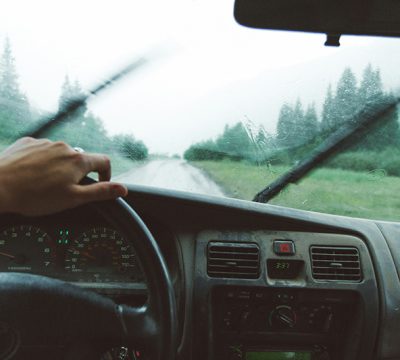 De ce să Schimbi Ștergătoarelor Auto Uzate?